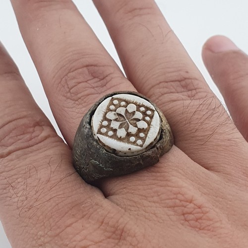 Anello ottone di - anello, in